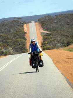 The long hilly road to Ravensbourne, Western Australia - Cycling Across Australia