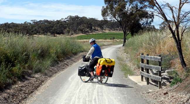 Bike paths and Vineyards – Cycling through the Clare Valley Region