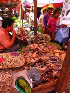 Myanmar photos - Market at Inle Lake