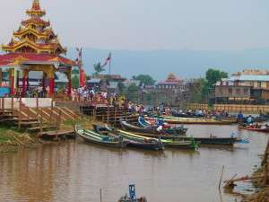 Myanmar photos - Temple - Inle Lake