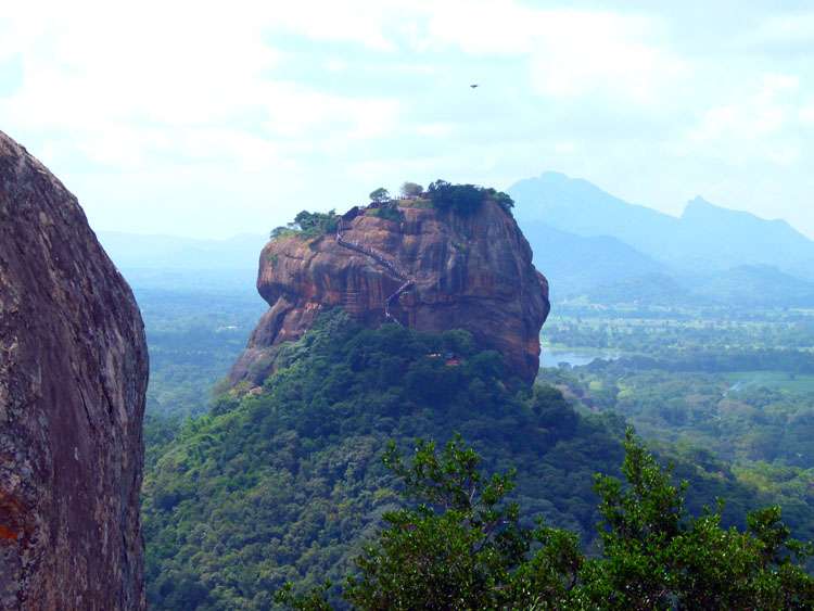 Dambulla/Sigiriya – For those about to Rock!