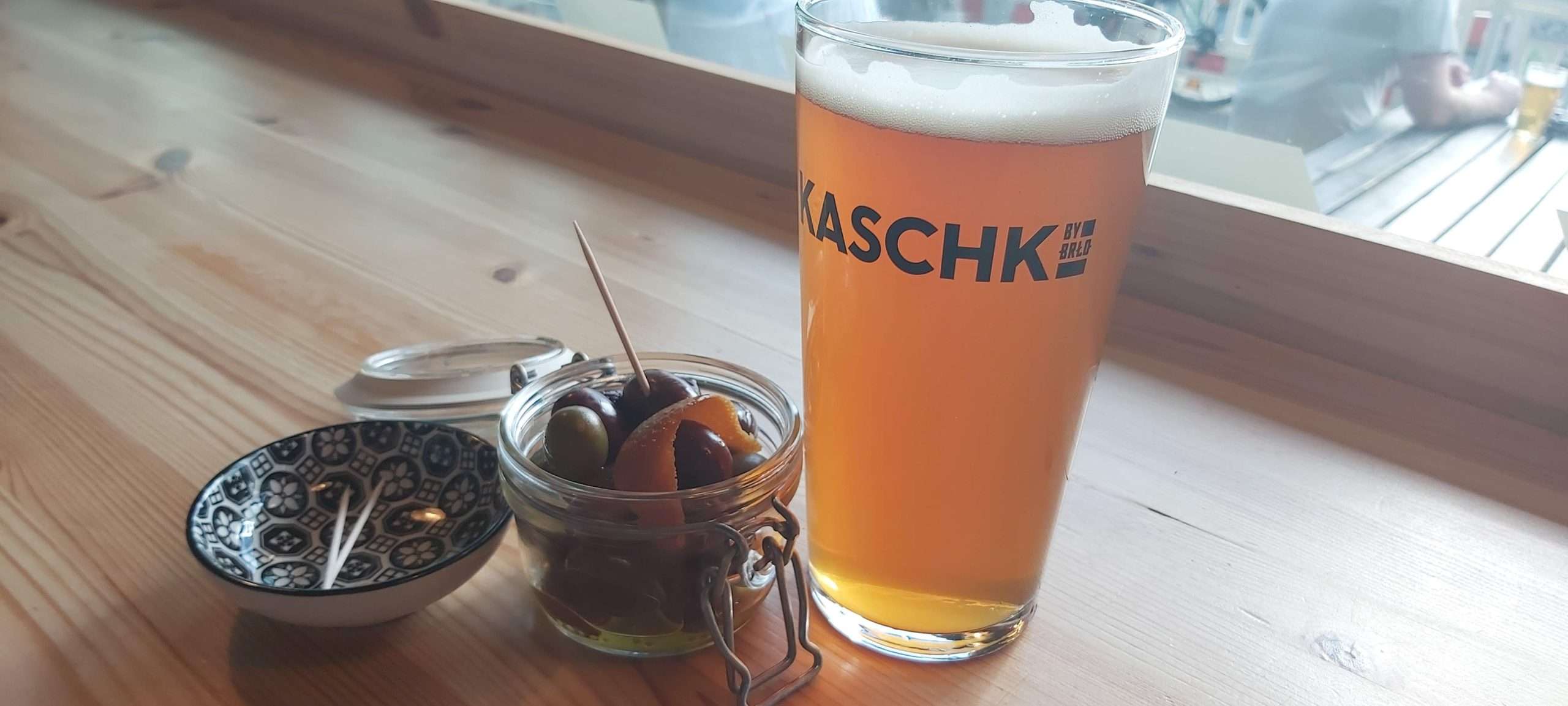 Beer and tapas at Kaschk craft beer bar in Berlin