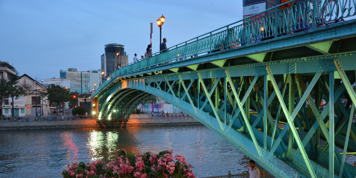 One of the bridges that cross the canal between Districts 1 and 4 in Ho Chi Minh City