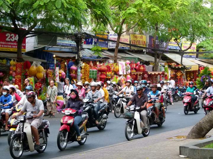 Traffic in Saigon before TET